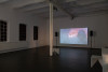 <p>Ausstellungsansicht, Caterina De Nicola, The Unswept Floor; Courtesy die Künstlerin und Halle für Kunst Lüneburg, 2024.</p>